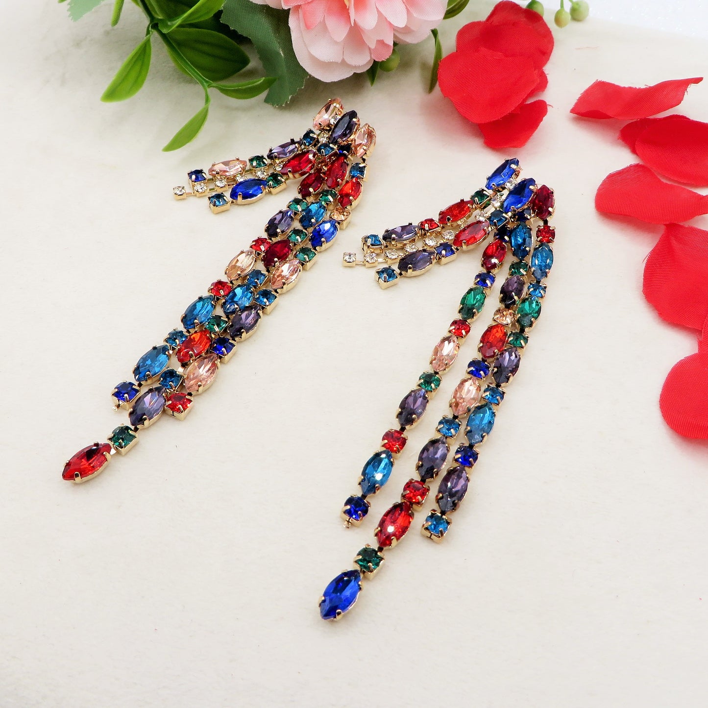 NEBULA - PAIO  Orecchini a cascata con pietre sfaccettate e Zirconi rainbow