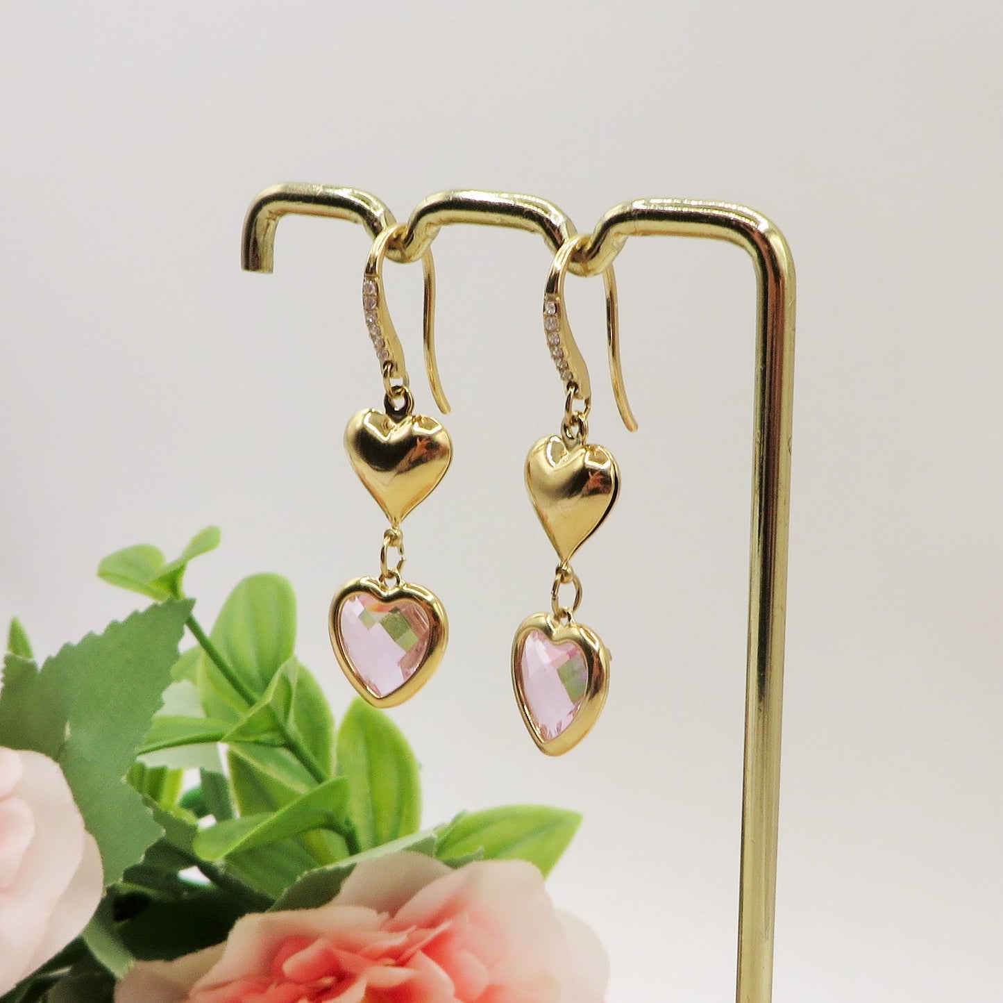 ROSALIE Paio orecchini monachella con cuori bombè e in cubic zirconia IN ACCIAIO INOSSIDABILE