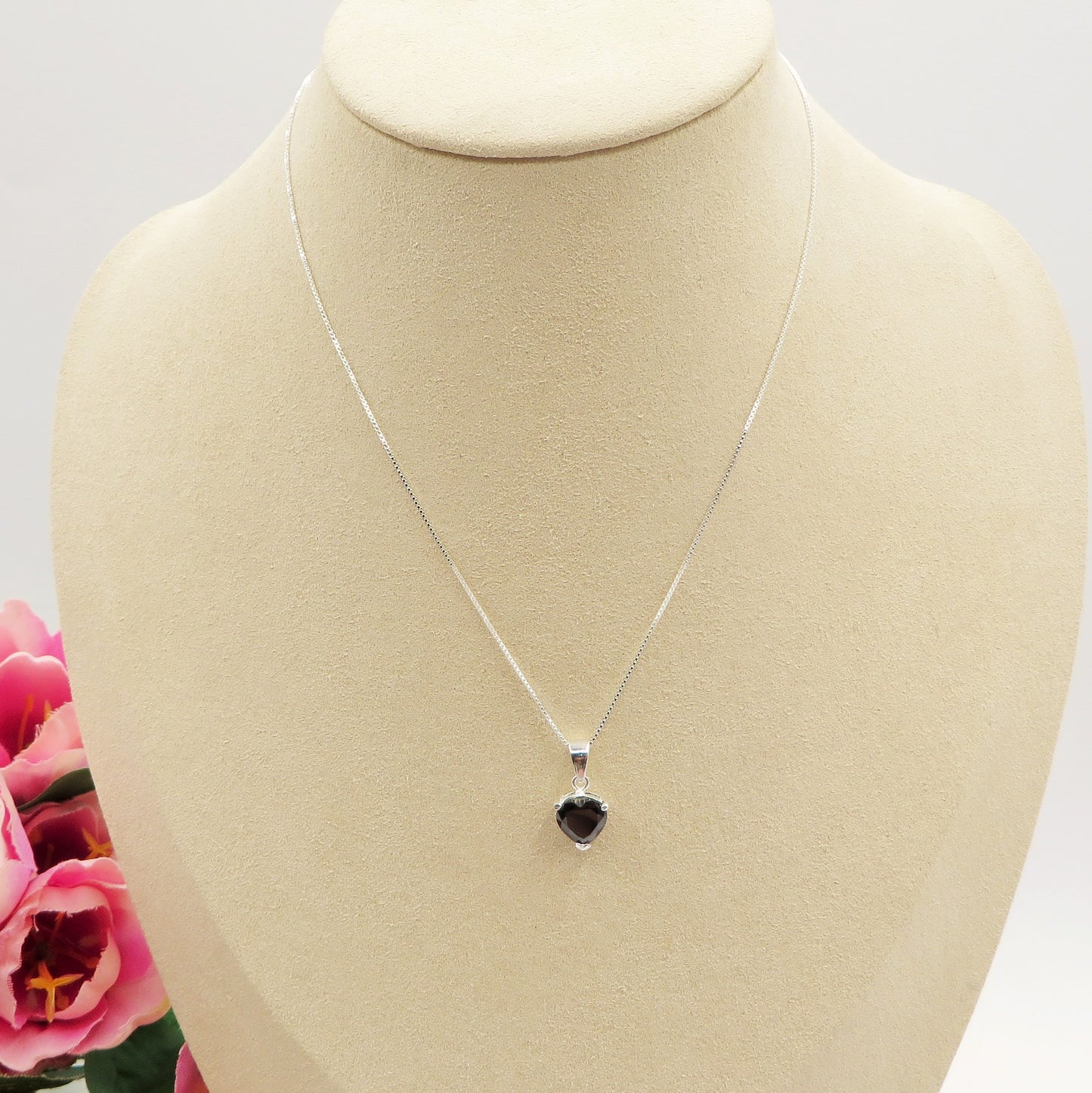 CONNIE 8mm ~ ARGENTO 925 ~ Collana con pendente cuore in cubic zirconia