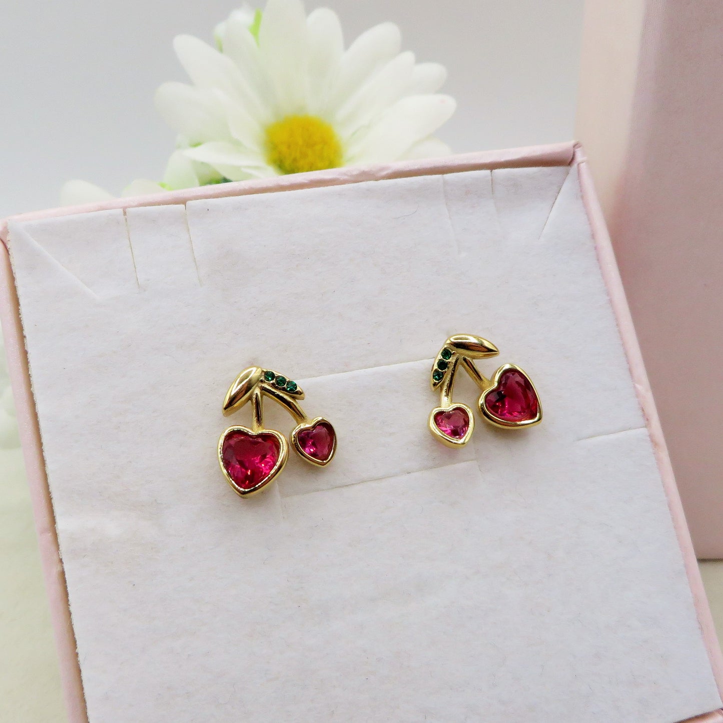 MINI CHERRIES HEART ~ Orecchini Ciliegie a cuore lobo in ACCIAIO inossidabile + cubic zirconia