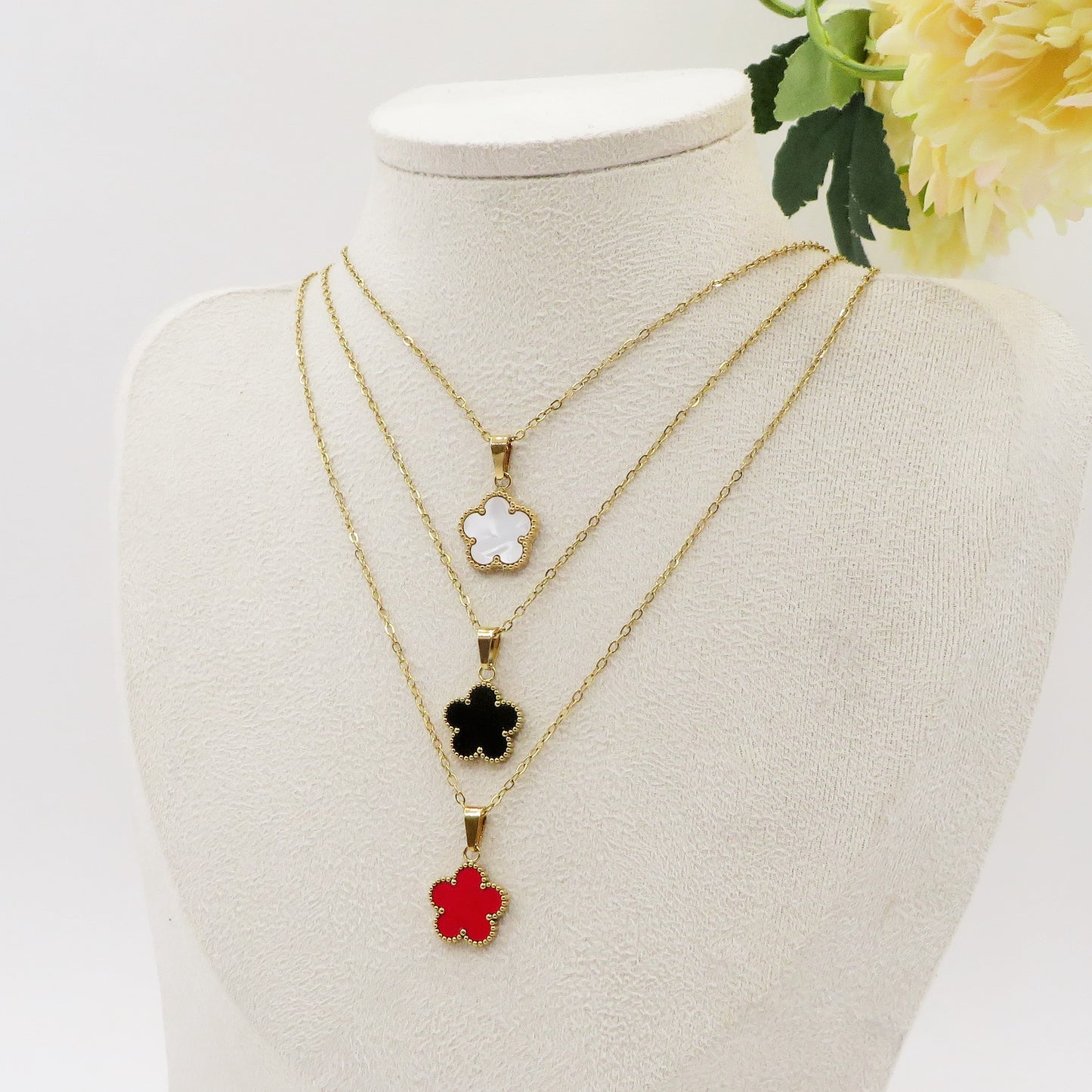 LILY  big Flower ~ ACCIAIO INOSSIDABILE Collana fiore pendente in madreperla