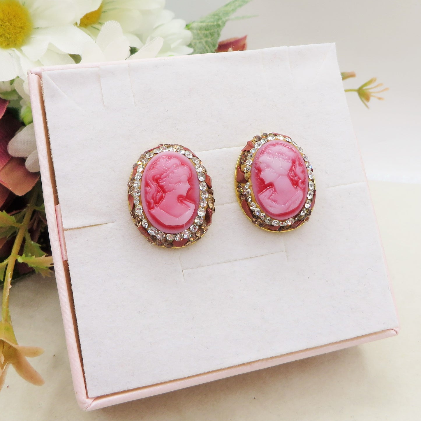 VERSAILLES - Orecchini bottone con cammeo, pietre naturali e Cubic Zirconia