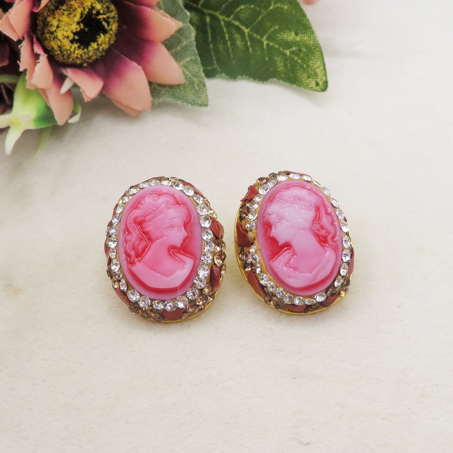 VERSAILLES - Orecchini bottone con cammeo, pietre naturali e Cubic Zirconia