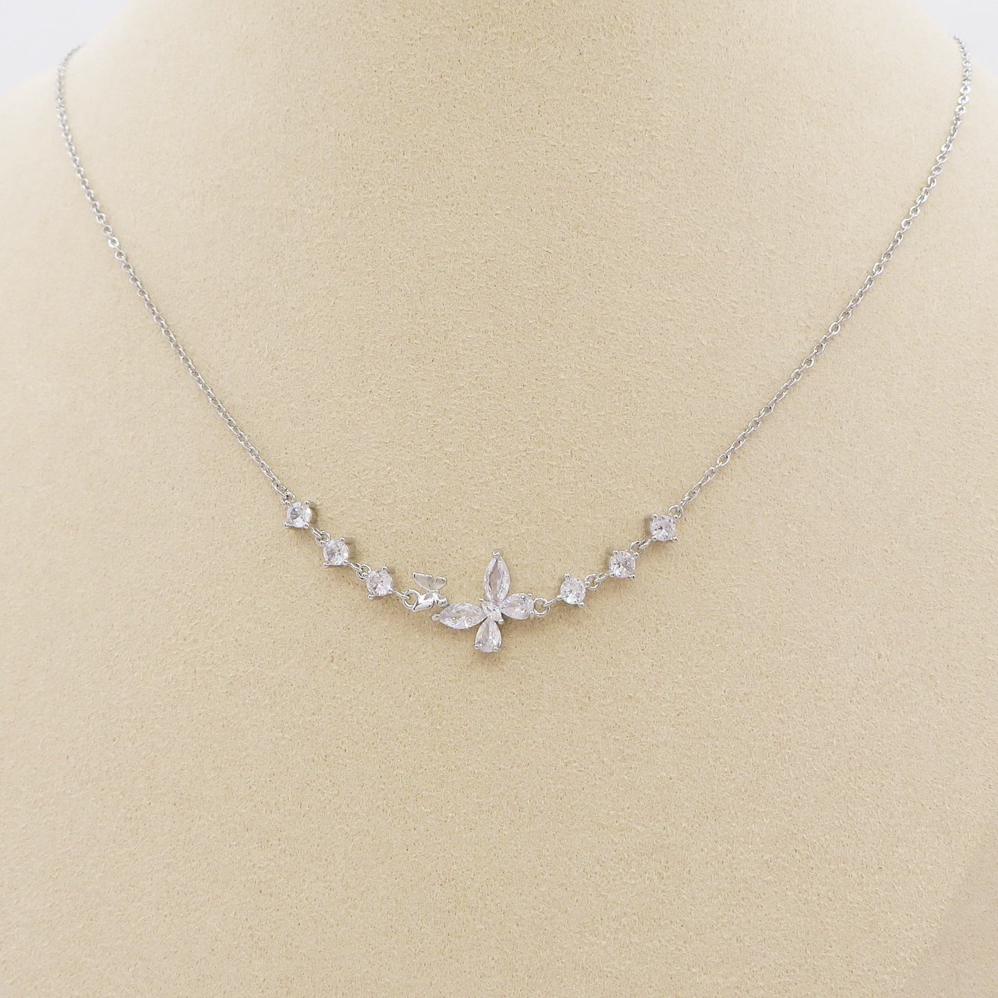 MARIPOSA ~ Girocollo con farfalle zirconate in ACCIAIO INOSSIDABILE e cubic zirconia