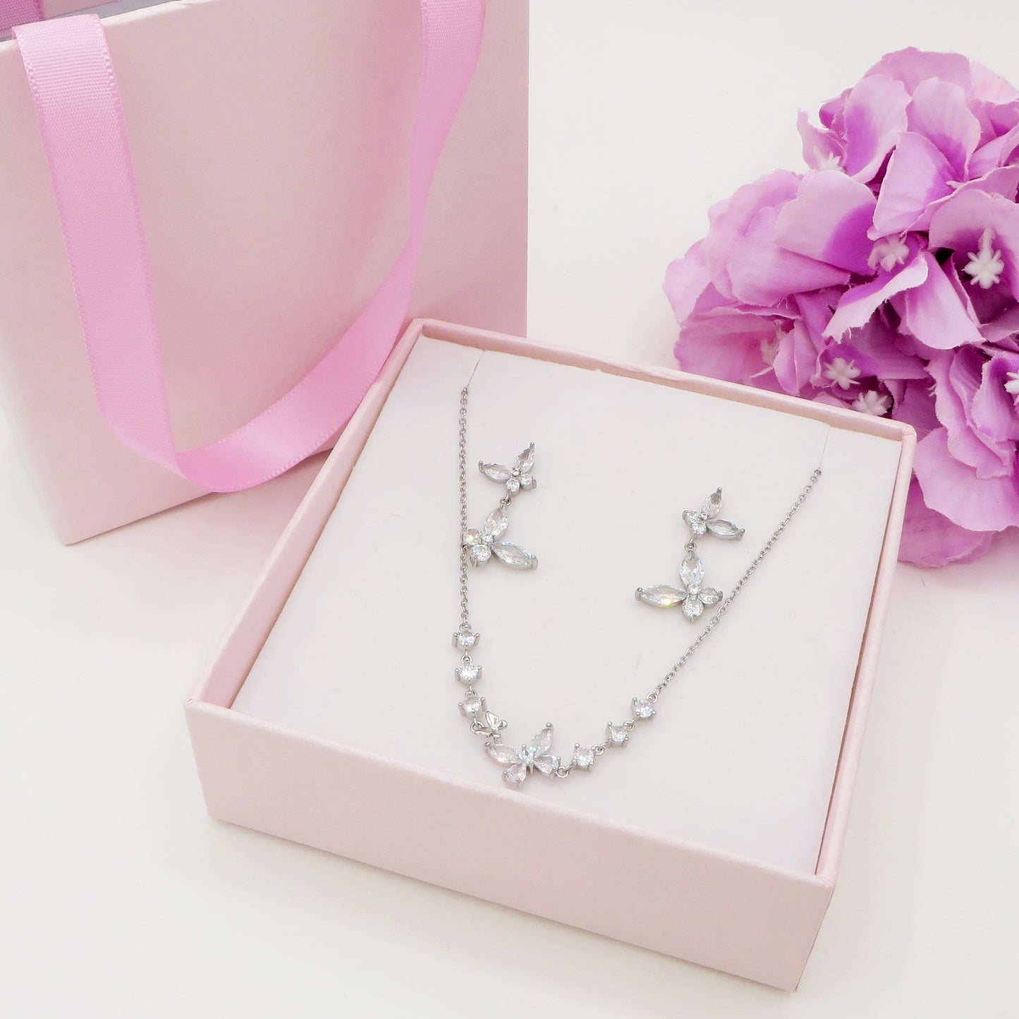 MARIPOSA SET ~ Girocollo  + ORECCHINI con farfalle zirconate in ACCIAIO INOSSIDABILE e cubic zirconia