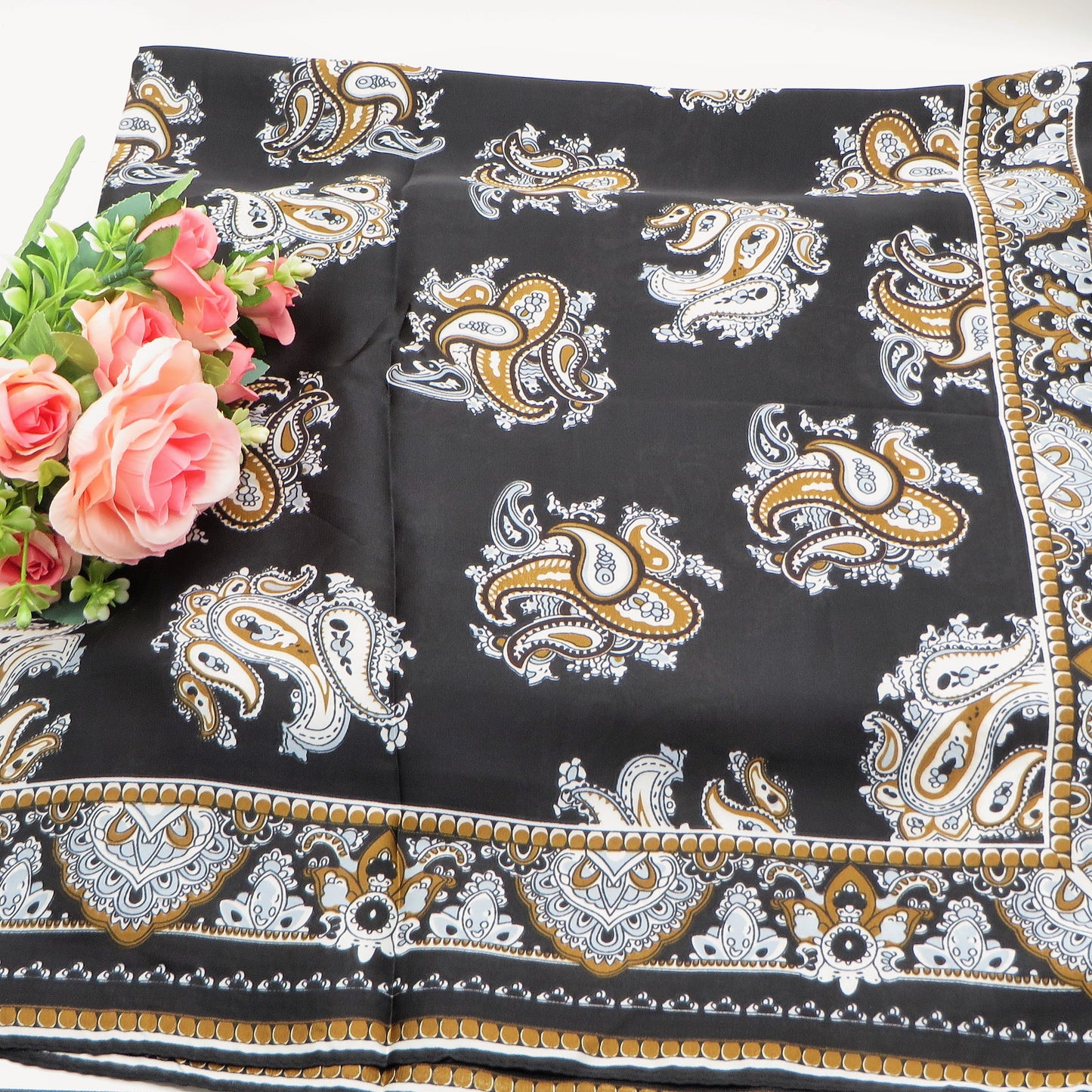 ICONIC ~ Foulard 120x60