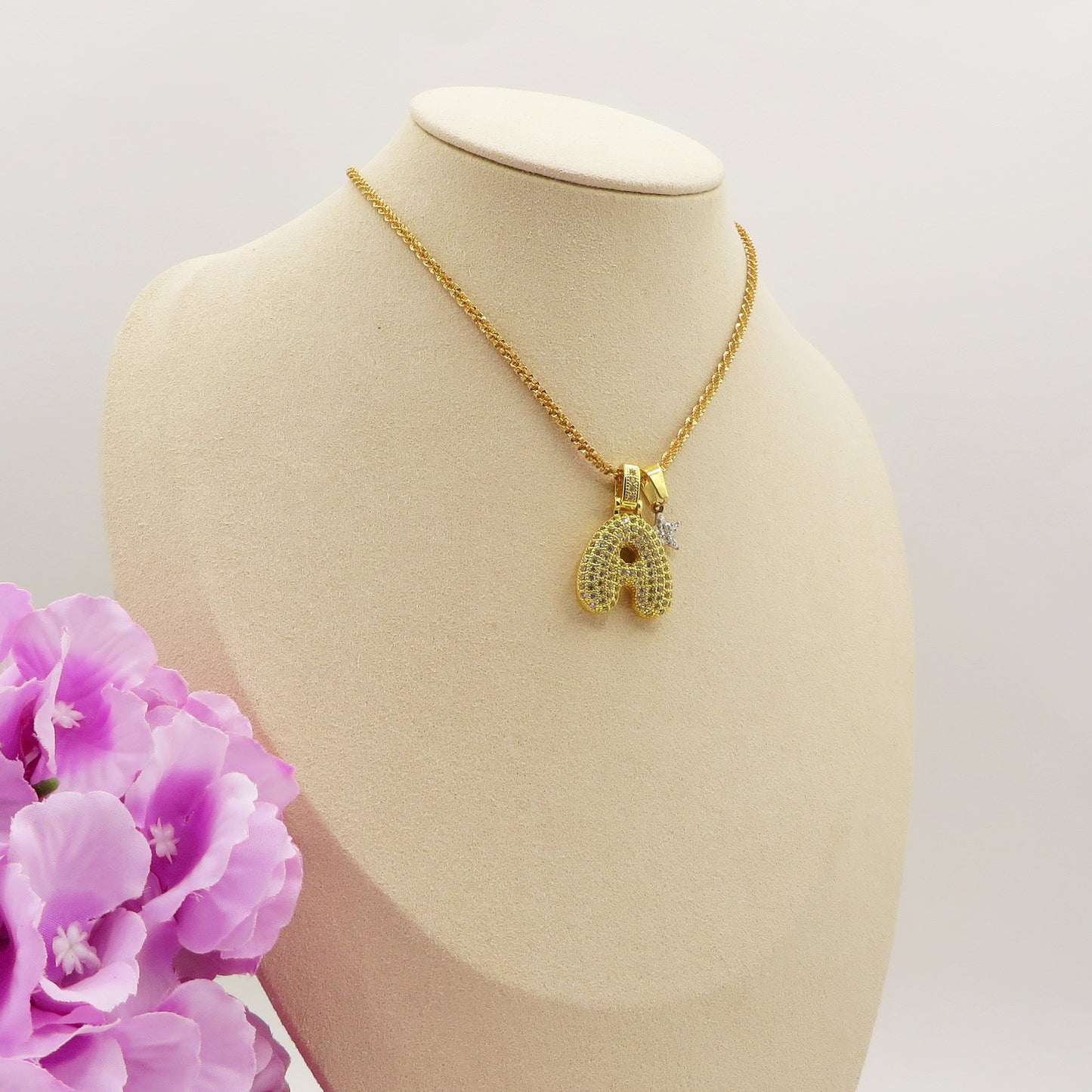 BUBBLE LUXURY INITIAL ~ Collana maxi iniziale bombata zirconata bubble + catena diamantata torchon + pendente a scelta