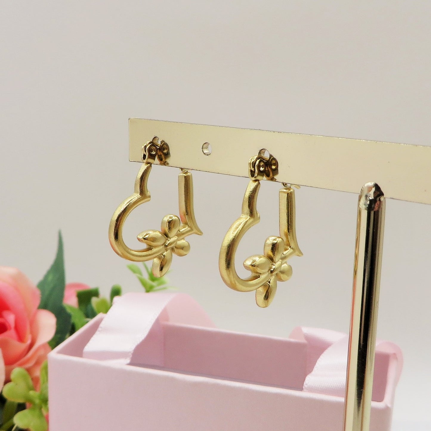 MIZUKI HOOPS con farfalle - Acciaio inossidabile orecchini cerchio a forma di cuore