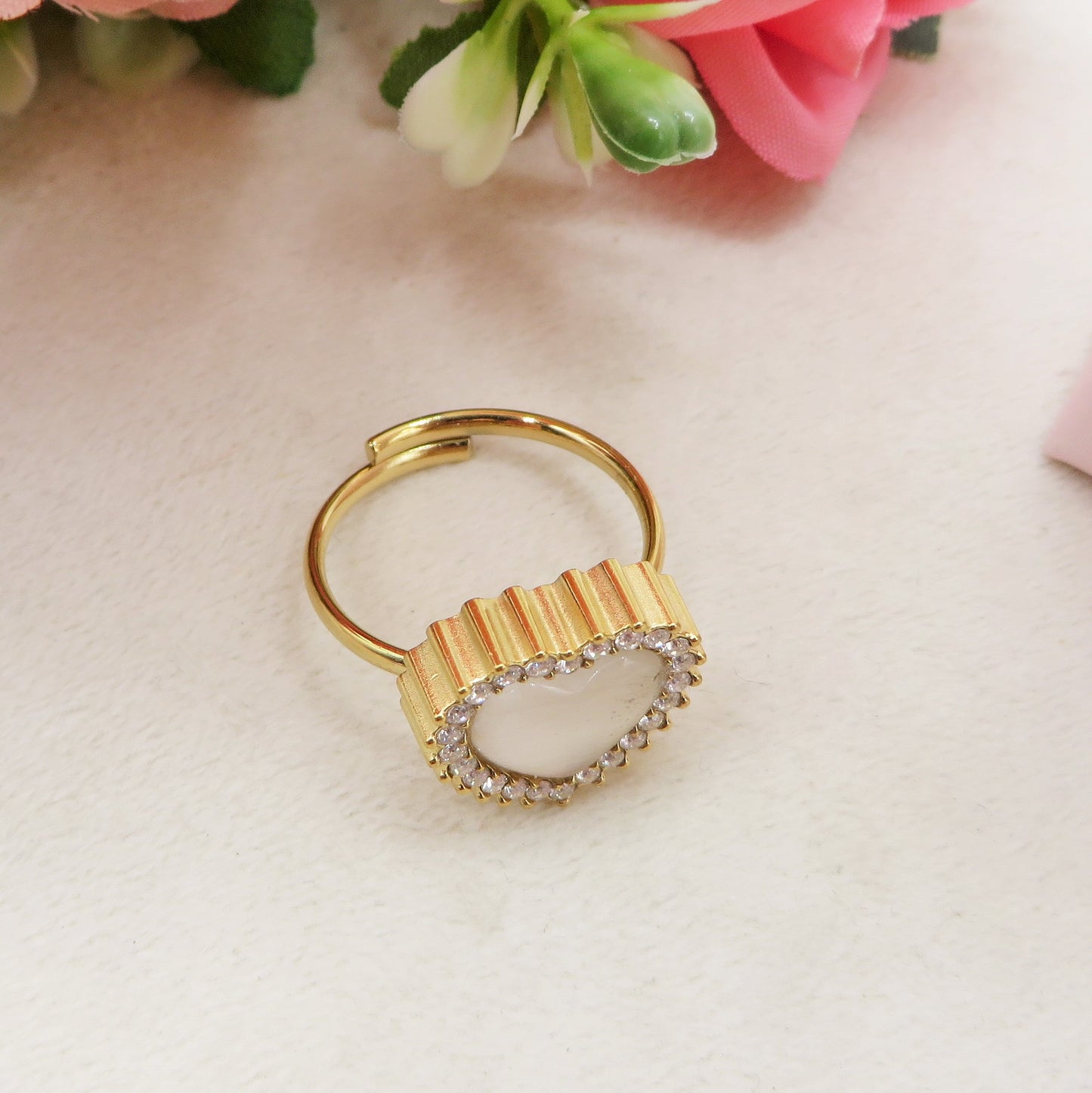 SOFIA ~ Anello regolabile in ACCIAIO INOSSIDABILE con pietra a forma di cuore e cubic zirconia