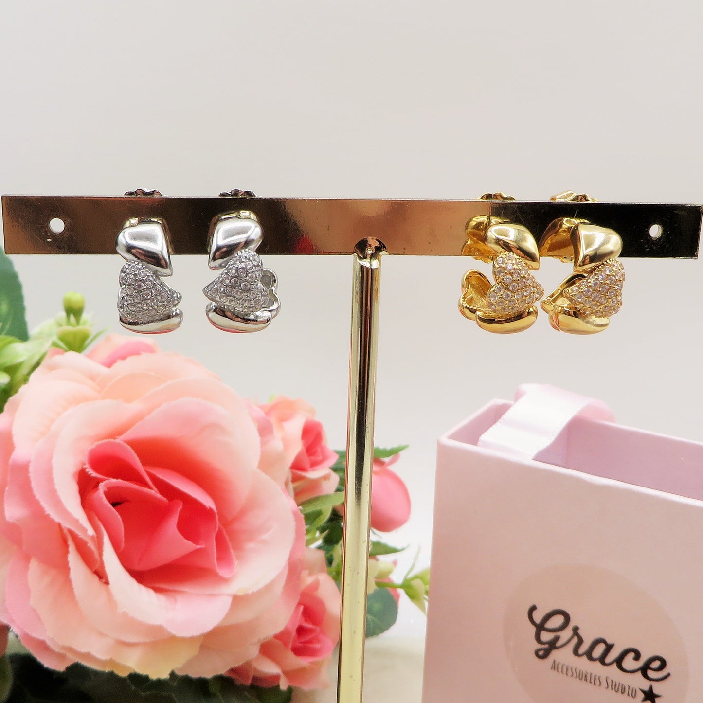 CLAIRE hoops LUXURY - ACCIAIO INOSSIDABILE - PAIO Orecchini a cerchio con cuoricini bombè zirconati