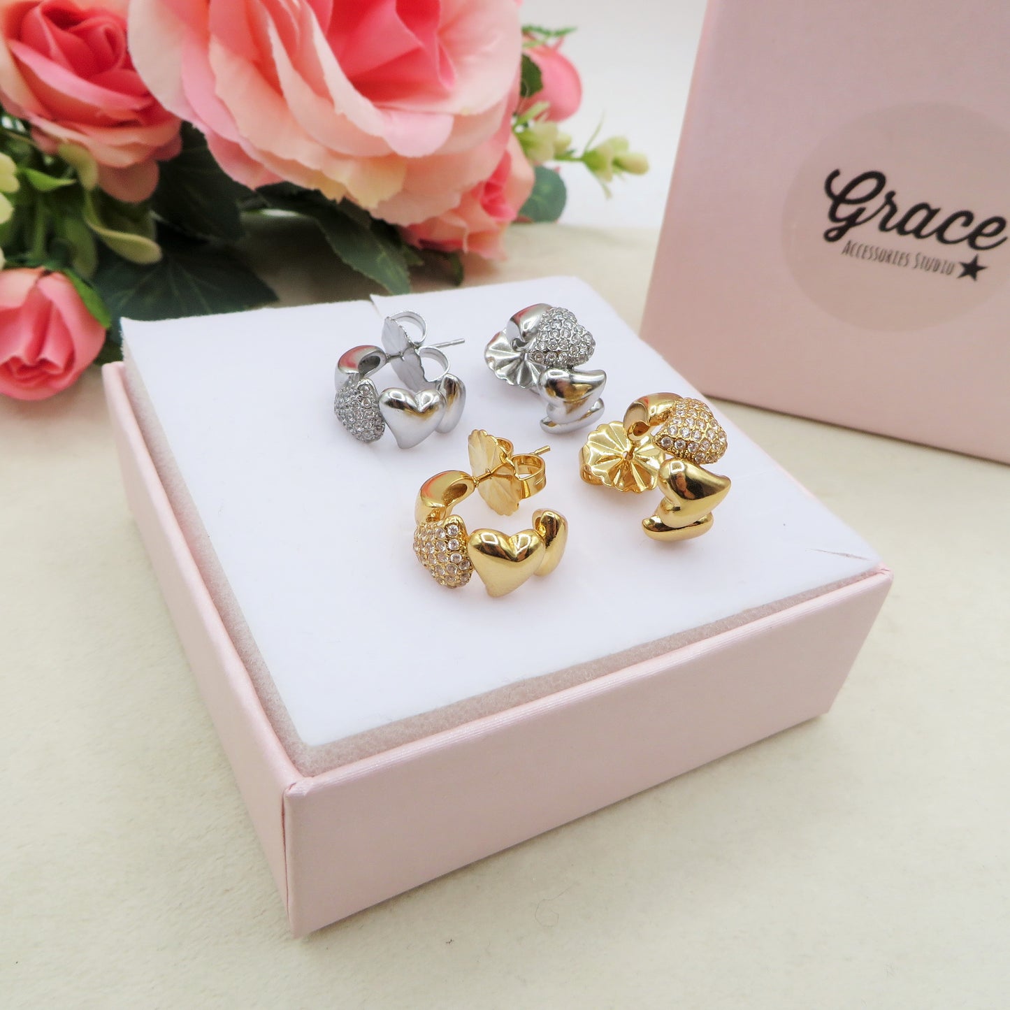 CLAIRE hoops LUXURY - ACCIAIO INOSSIDABILE - PAIO Orecchini a cerchio con cuoricini bombè zirconati