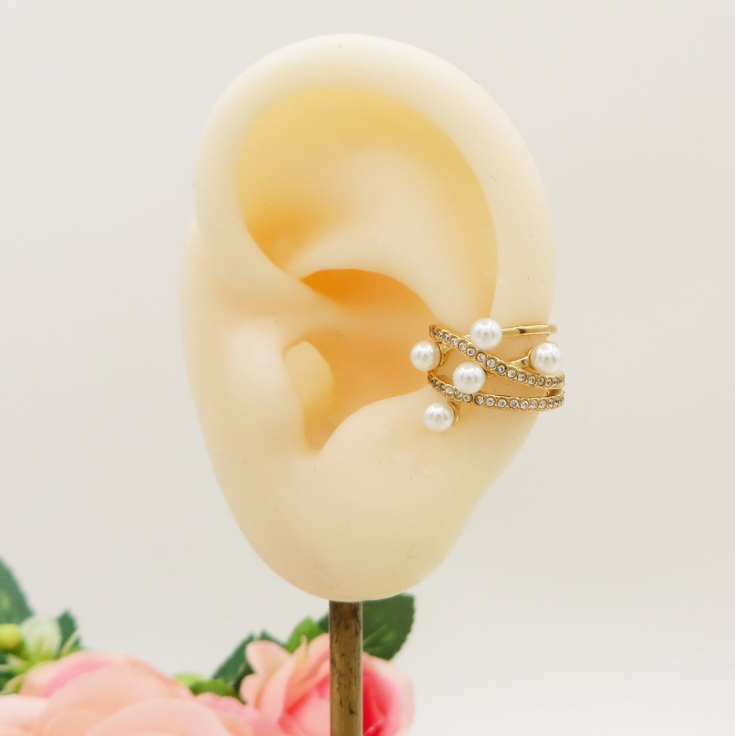 AMARYLLIS PEARLS EARCUFF ~ ACCIAIO Inossidabile orecchino Senza buco con fiori, perle e cubic zirconia