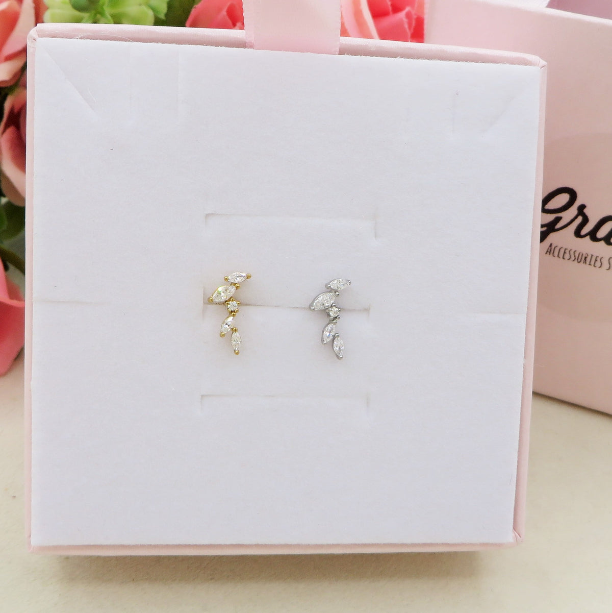 LOTH PIERCING con foglioline - ACCIAIO INOSSIDABILE chirurgico 316L - con cubic zirconia per Helix, Trago, Flat e Lobo