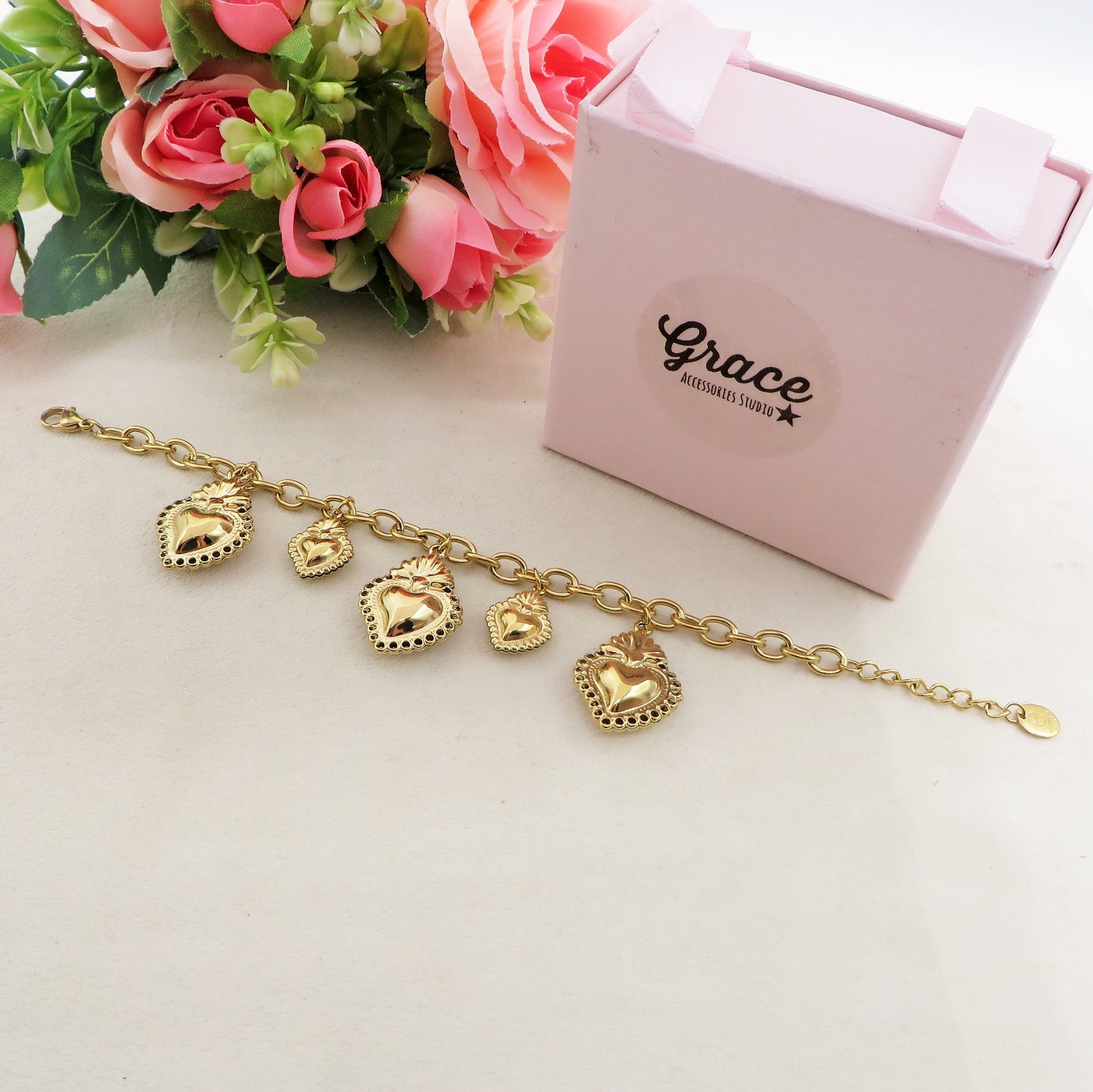 SACRED CHARMS ~ Bracciale ACCIAIO INOSSIDABILE con pendenti maxi e medi cuore sacro