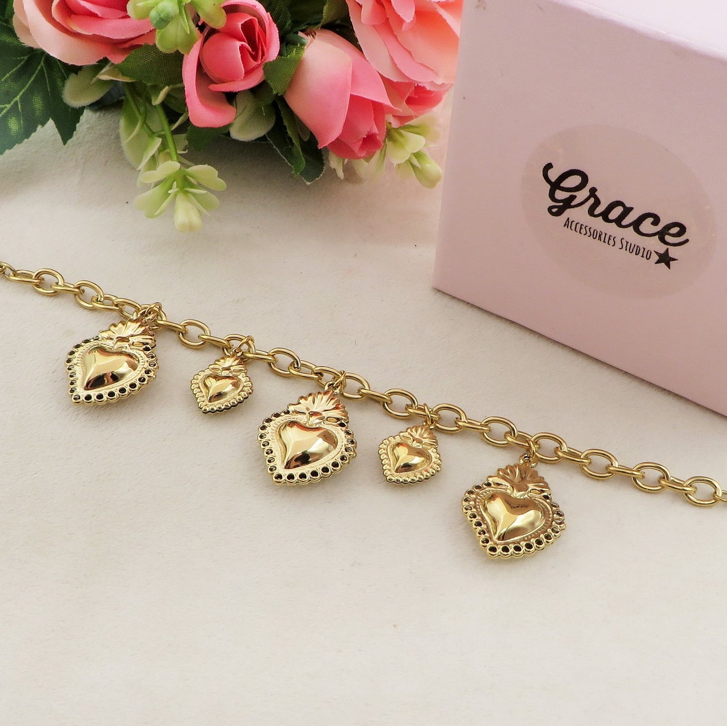 SACRED CHARMS ~ Bracciale ACCIAIO INOSSIDABILE con pendenti maxi e medi cuore sacro