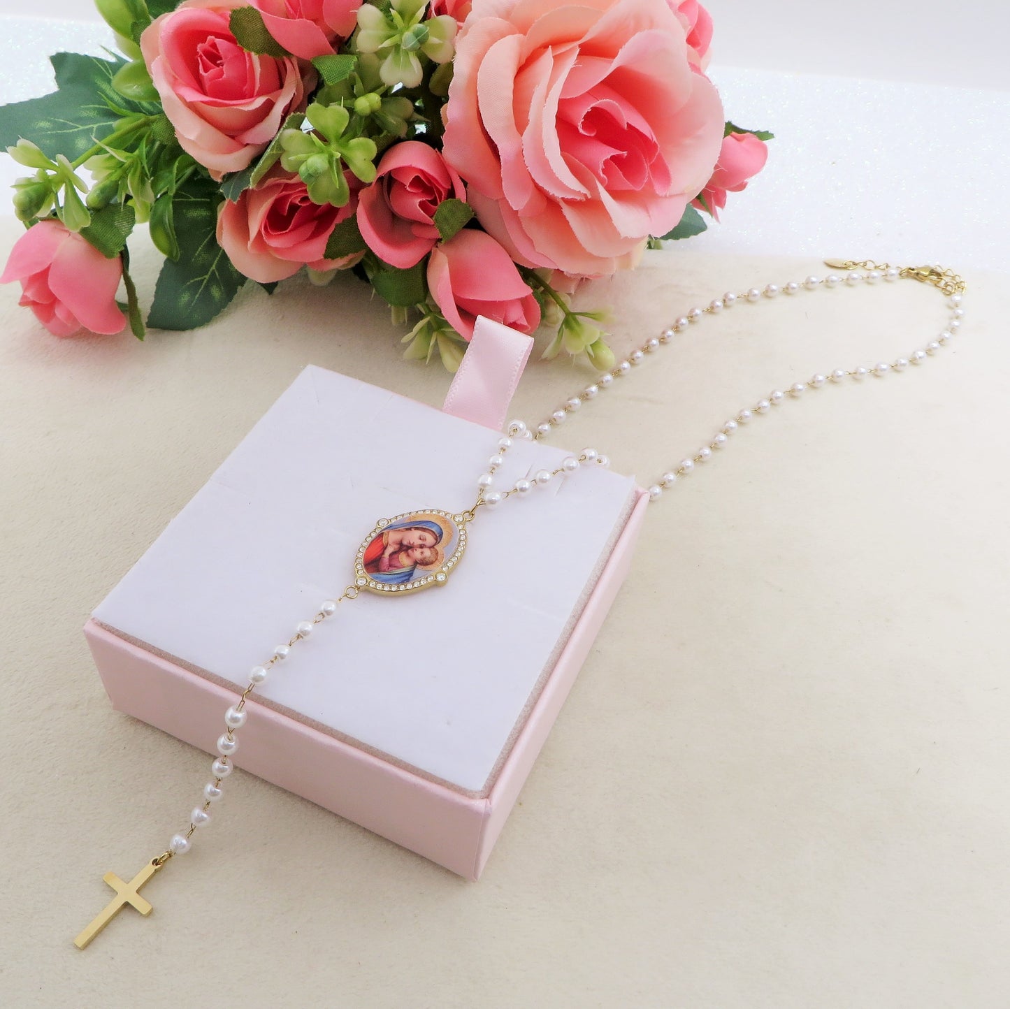 DIVINE ROSARY ~ ACCIAIO INOSSIDABILE - Collana rosario con perle, croce e madonnina + cubic zirconia