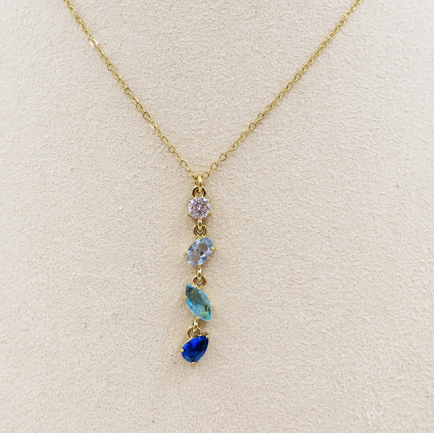 GLOWY BLUE PENDANT ~ ACCIAIO INOSSIDABILE - Collana con Cubic Zirconia a cravattina