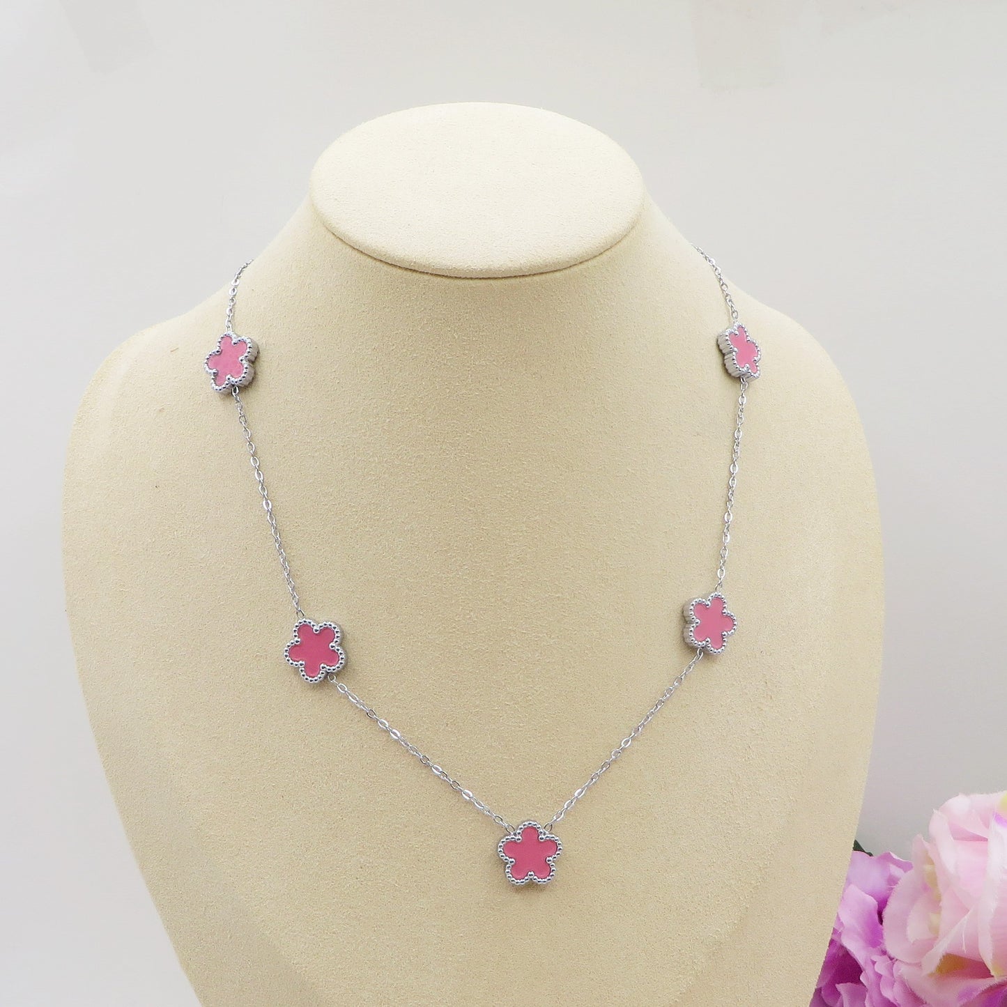 LILY  big Flowers ARGENTO 5 fiori ACCIAIO INOSSIDABILE ~ Collana fiori in madreperla