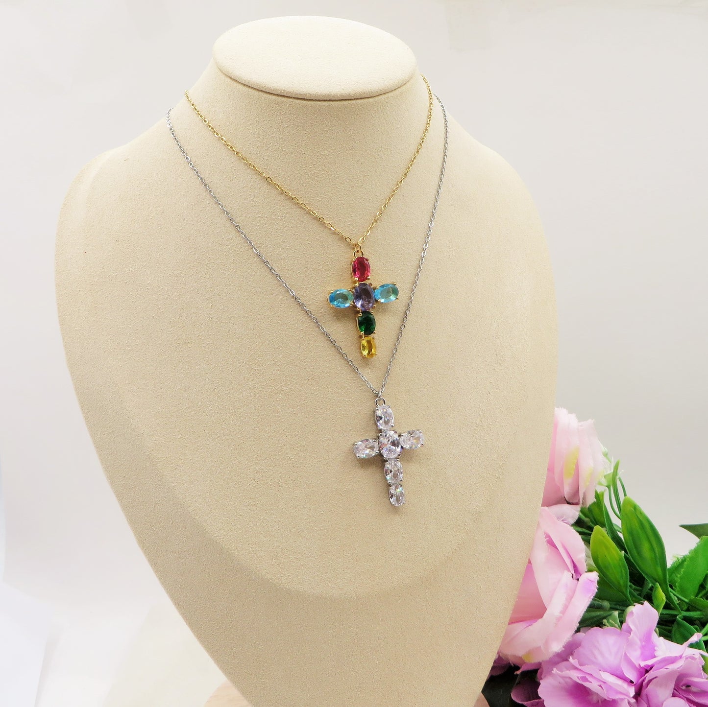 ABIGAIL - ACCIAIO INOSSIDABILE- Collana con pendente croce in cubic zirconia
