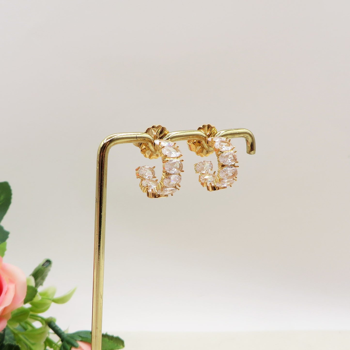 JULIANNE MINI hoops - acciaio inossidabile 316l - Orecchini mini cerchio in cubic zirconia taglio baguette