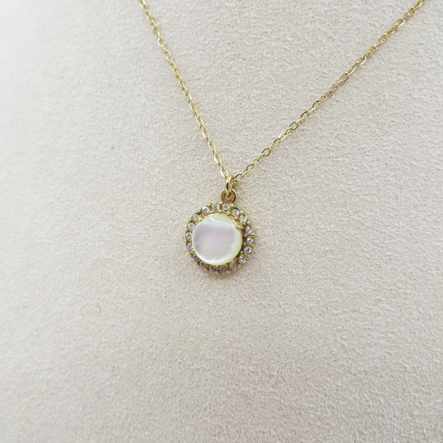 ELARA ~ ARGENTO 925 ~ Collana con solitario in madreperla naturale opale + cubic zirconia AAA