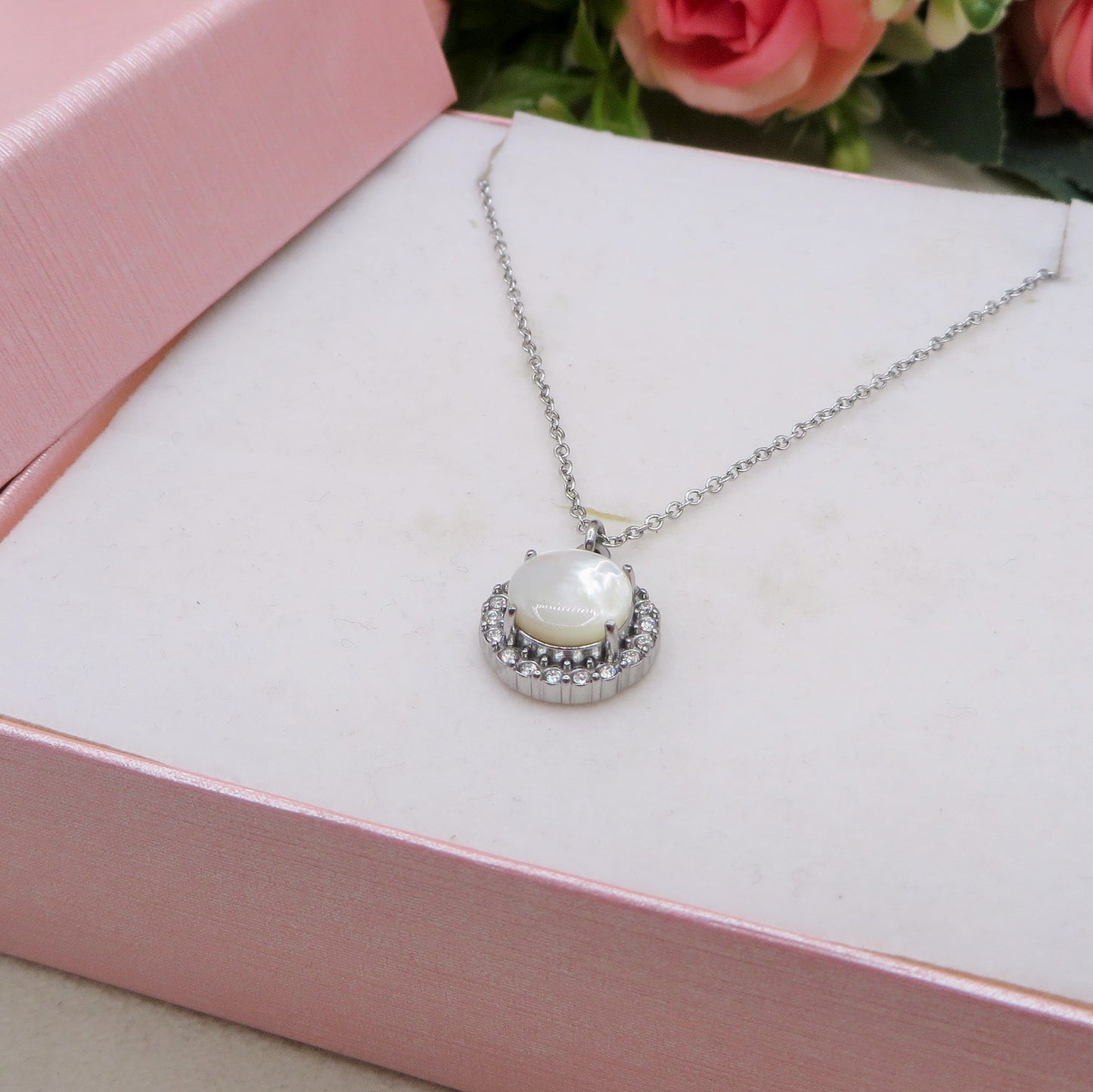 ELARA ~ ARGENTO 925 ~ Collana con solitario in madreperla naturale opale + cubic zirconia AAA