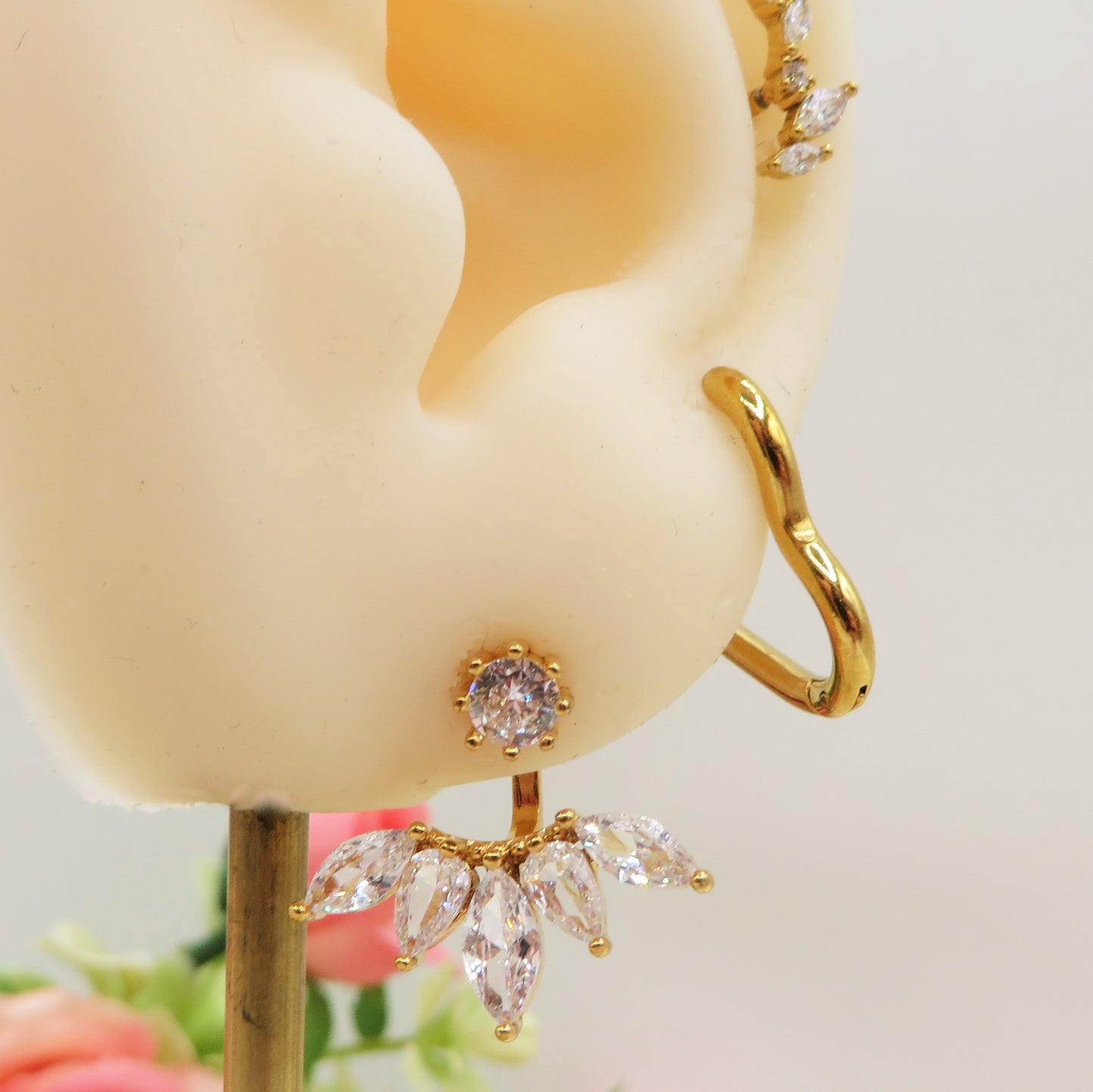 MARQUISE EAR JACKET ~ Orecchini ear jacket ACCIAIO INOSSIDABILE effetto monachella piercing in Cubic Zirconia AAA
