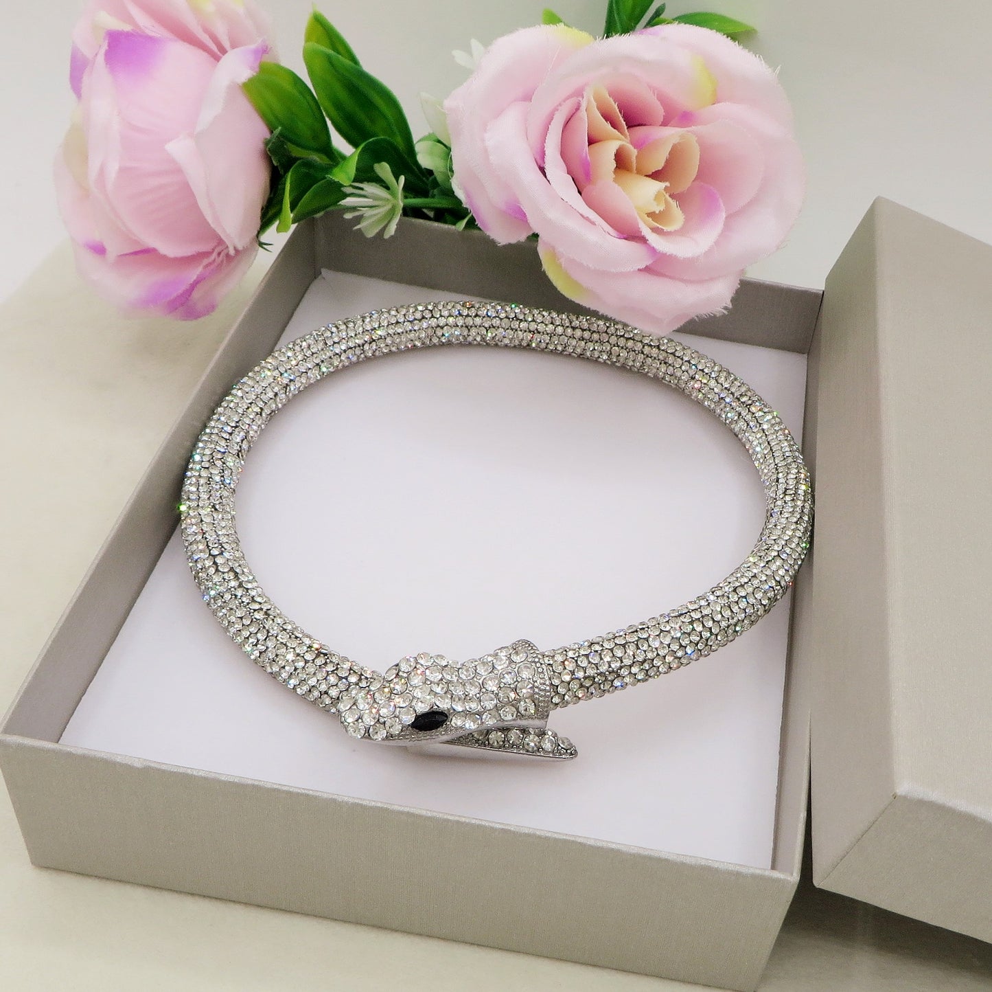 KAA CHOKER ~ Girocollo snodato a serpente con cubic zirconia
