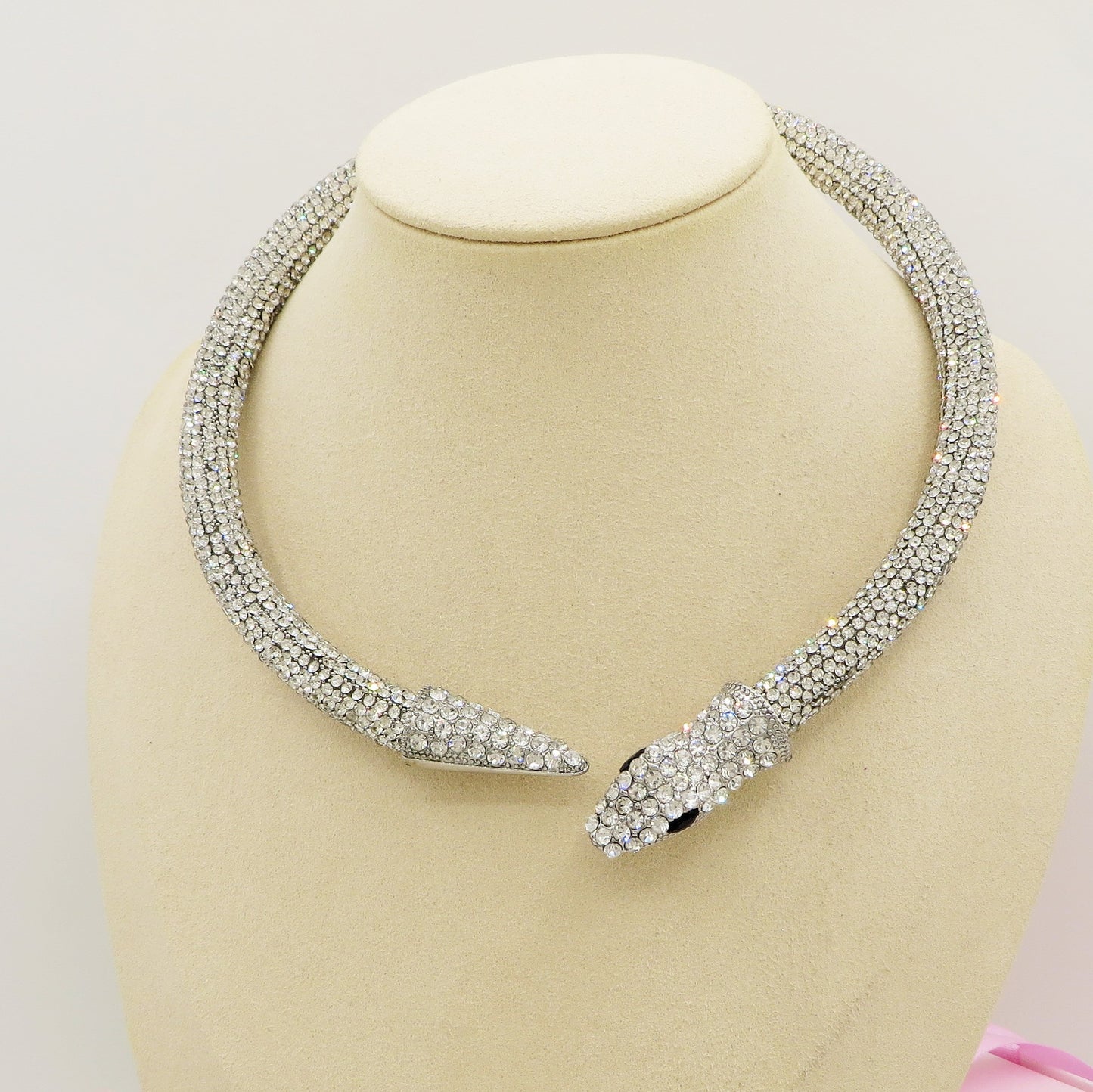 KAA CHOKER ~ Girocollo snodato a serpente con cubic zirconia