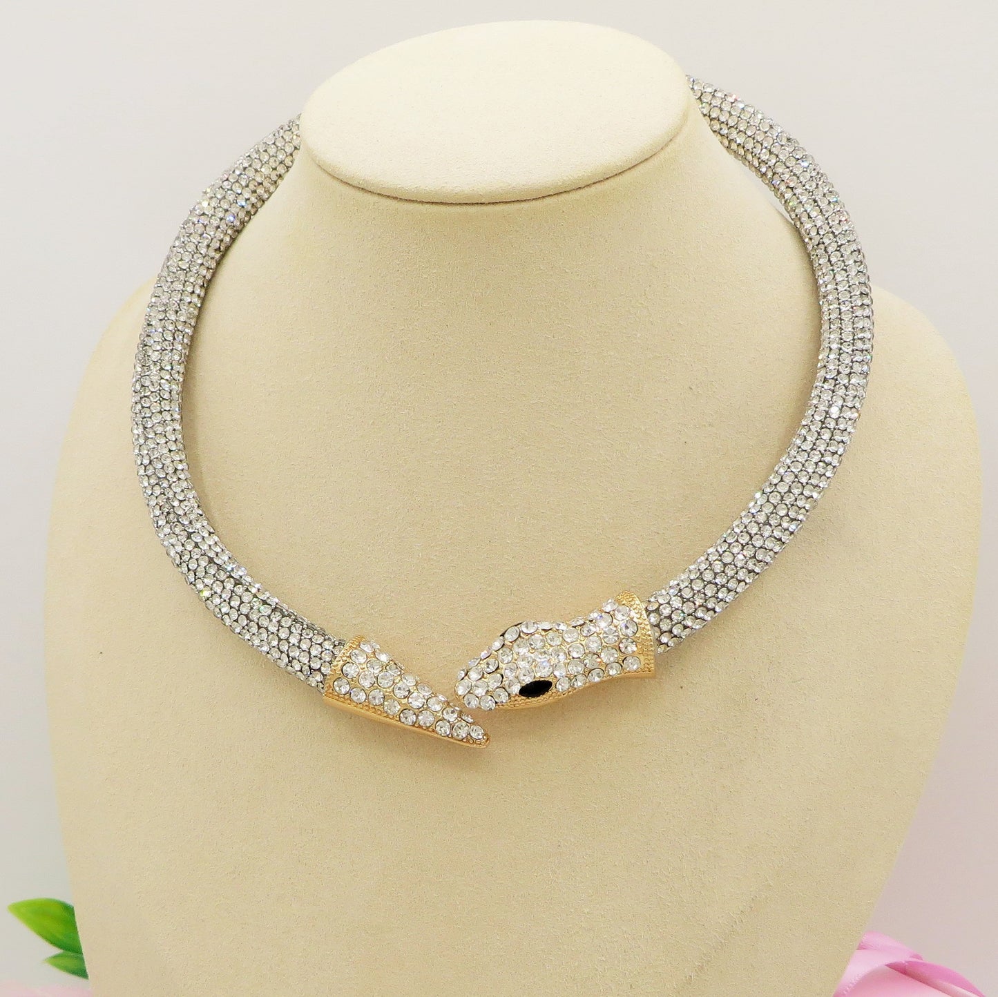 KAA CHOKER ~ Girocollo snodato a serpente con cubic zirconia