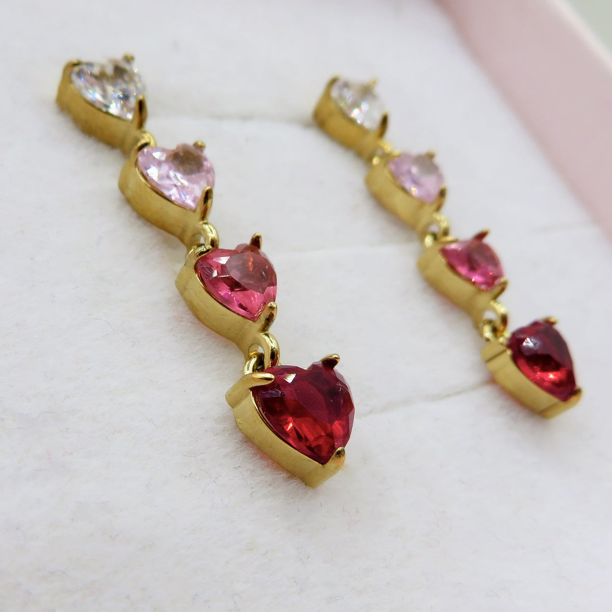 CHERIE DEGRADE' PENDENTI - acciaio inossidabile- Orecchini pendenti in cubic zirconia a forma di cuore