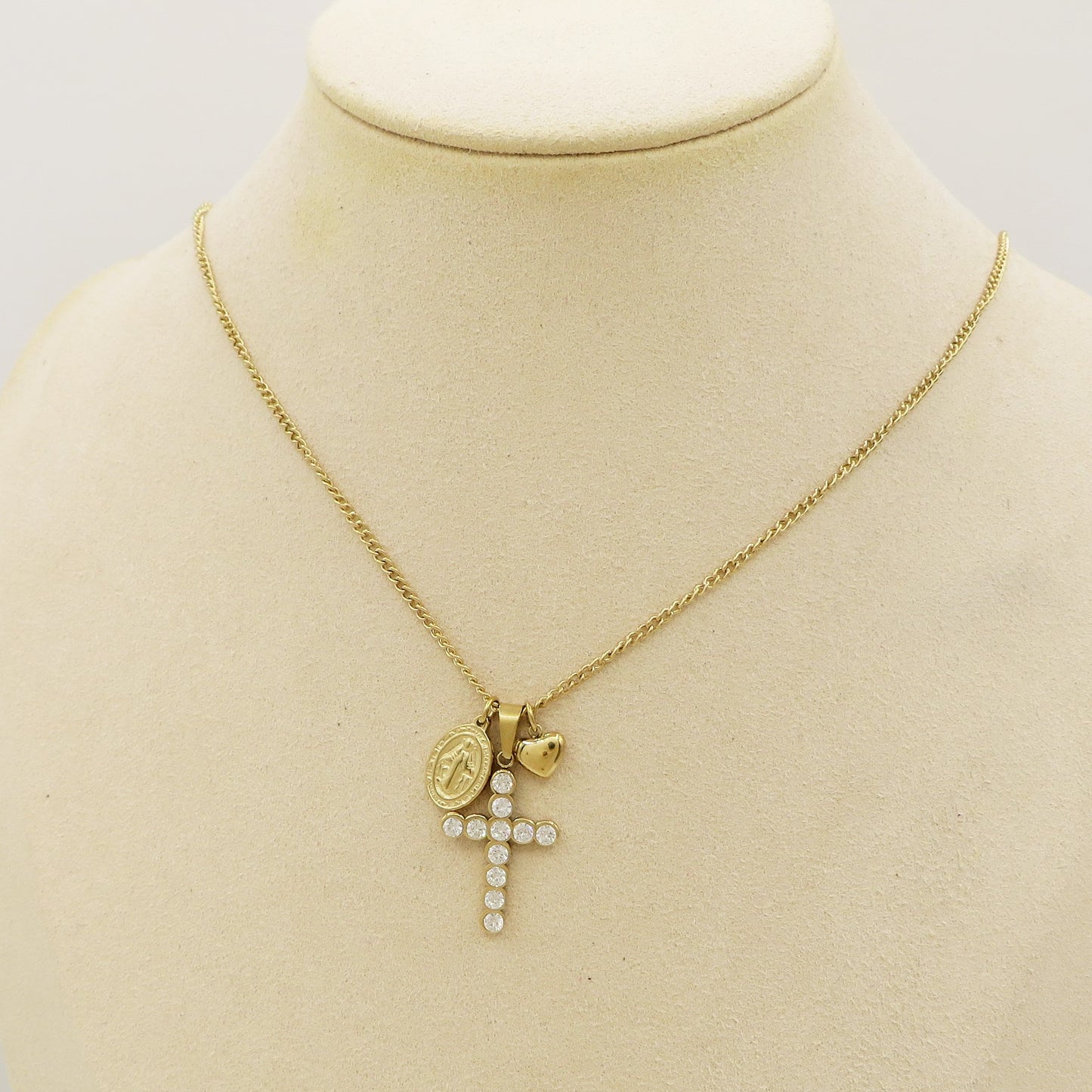 HOLY ~ ACCIAIO INOSSIDABILE - Collana  con pendenti sacri, croce, madonnina e cuore bombè