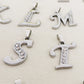 ENGLISH LUXURY INITIAL ~ Collana UNISEX maxi iniziale XL zirconata corsiva + catena diamantata o veneziana