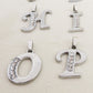 ENGLISH LUXURY INITIAL ~ Collana UNISEX maxi iniziale XL zirconata corsiva + catena diamantata o veneziana