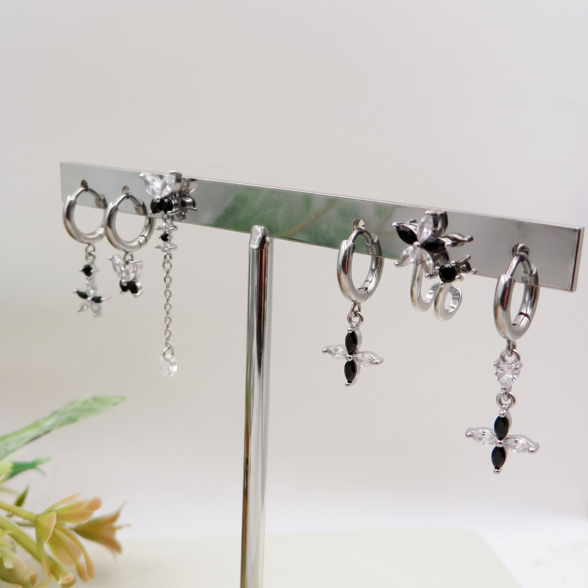 BUTTERFLY Set 6 orecchini BLACK - ACCIAIO INOSSIDABILE - 6 Orecchini pendenti con cubic zirconia
