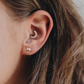 BONNIE Daith Piercing hoop ~ ARGENTO 925 cerchietto con cubic zirconia per daith, helix, anti-helix, fori alti