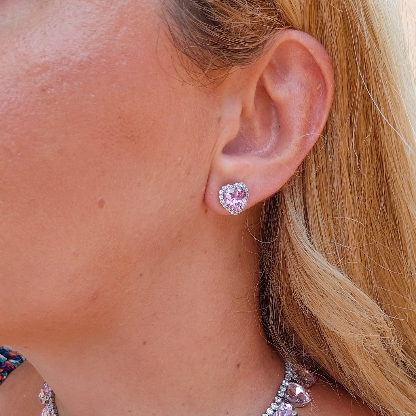 DIANA ~Orecchini a bottone con cubic zirconia a forma di cuore