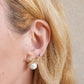 CALLA large ~ orecchini bottone con fiocco zirconato e perla
