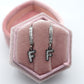 ORECCHINI INIZIALI IN ZIRCONIA ~ ACCIAIO INOSSIDABILE ORO -  Mini orecchini a cerchio con iniziali in zirconi
