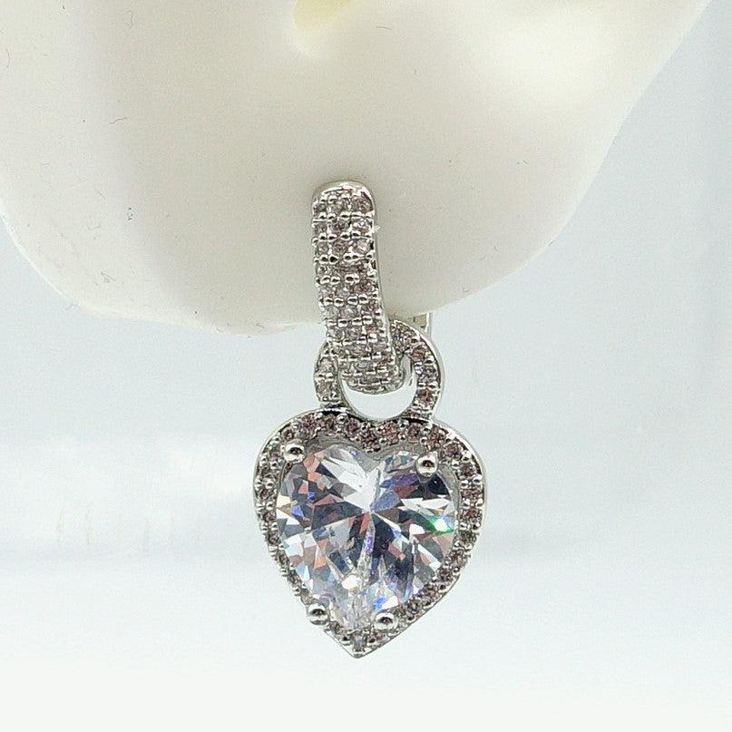 AURORA HOOPS ~ Orecchini mini cerchi zirconati FULL in Cubic Zirconia a forma di cuore