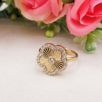 Faye ~𝑫𝒓𝒆𝒂𝒎𝒚 ring ~ Engraved Stainless Steel