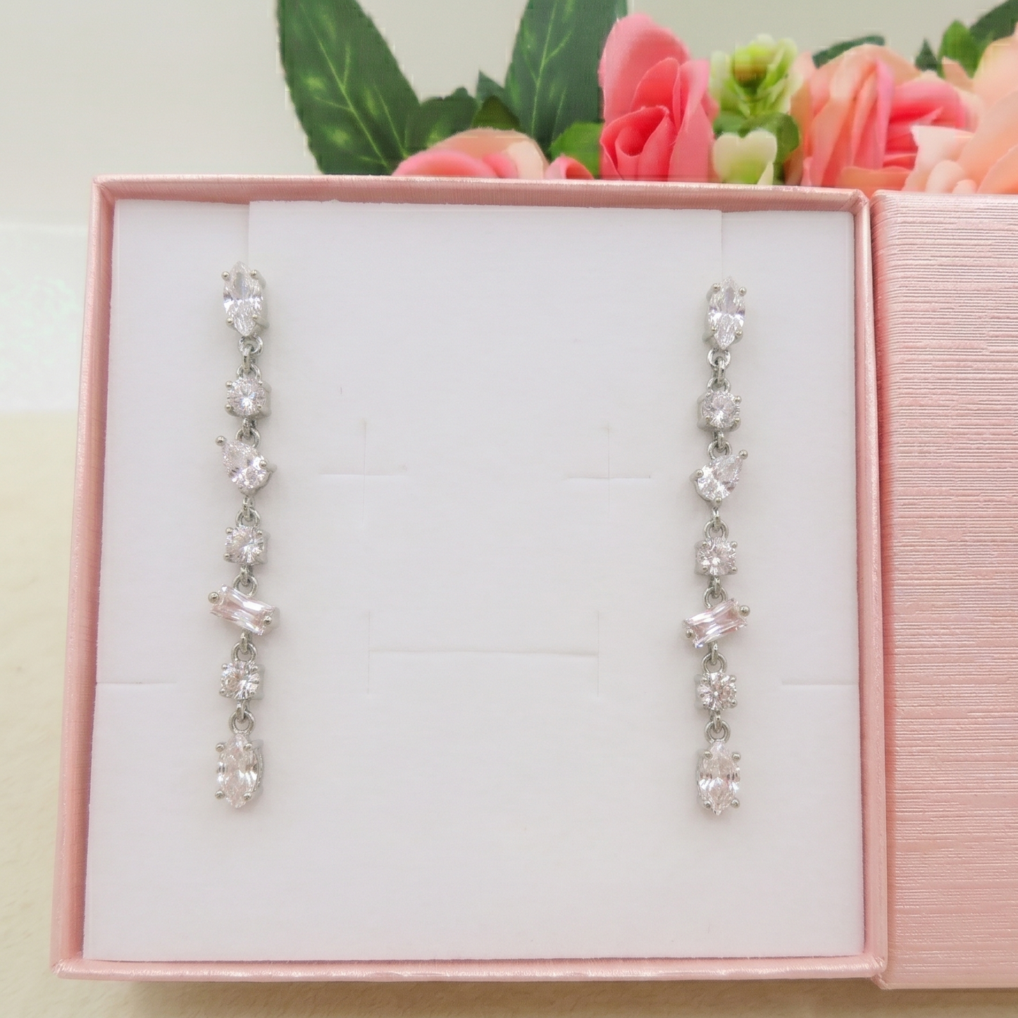 GLOWY DROP ~ paio Orecchini ACCIAIO INOSSIDABILE pendenti con pietre in cubic zirconia