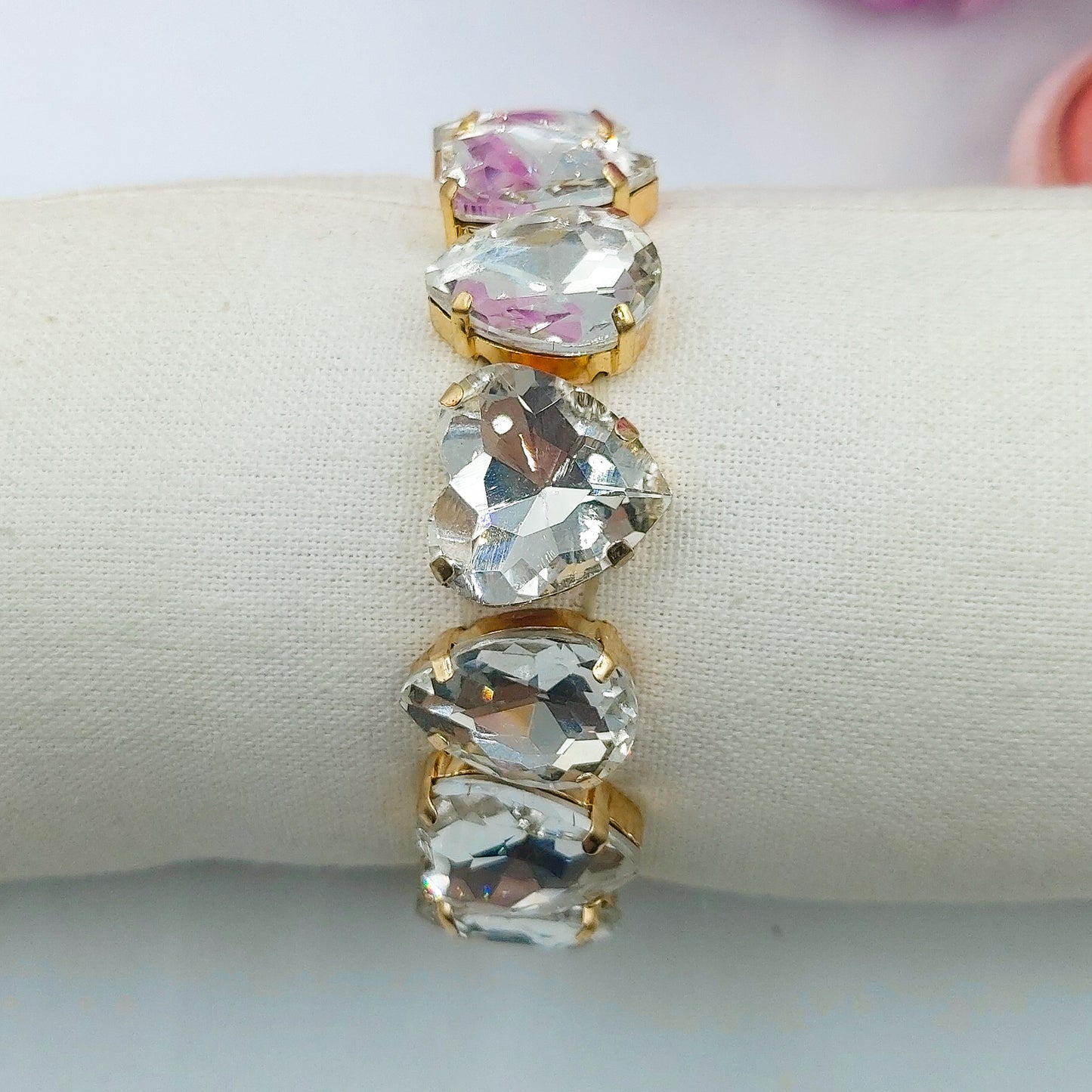 LUCE HEARTS- -Bracciale elasticizzato con pietre a cuore sfaccettate