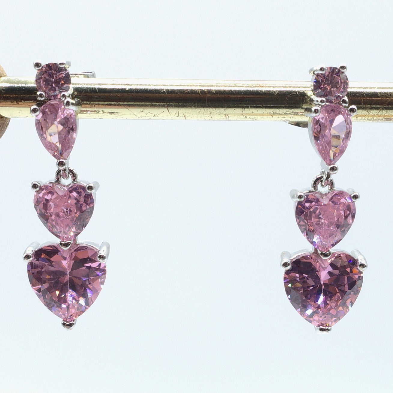 CHERIE - tiny - Orecchini pendenti in cubic zirconia a forma di cuore