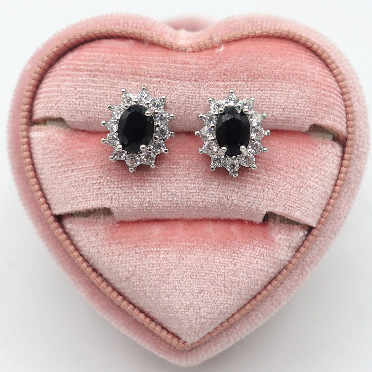 KATE ~Orecchini a bottone con cubic zirconia a forma di ovale
