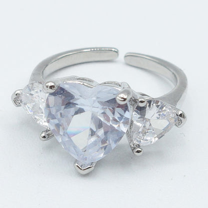 Diana Chunky ~ Anello cuori grandi con cubic zirconia a forma di cuore