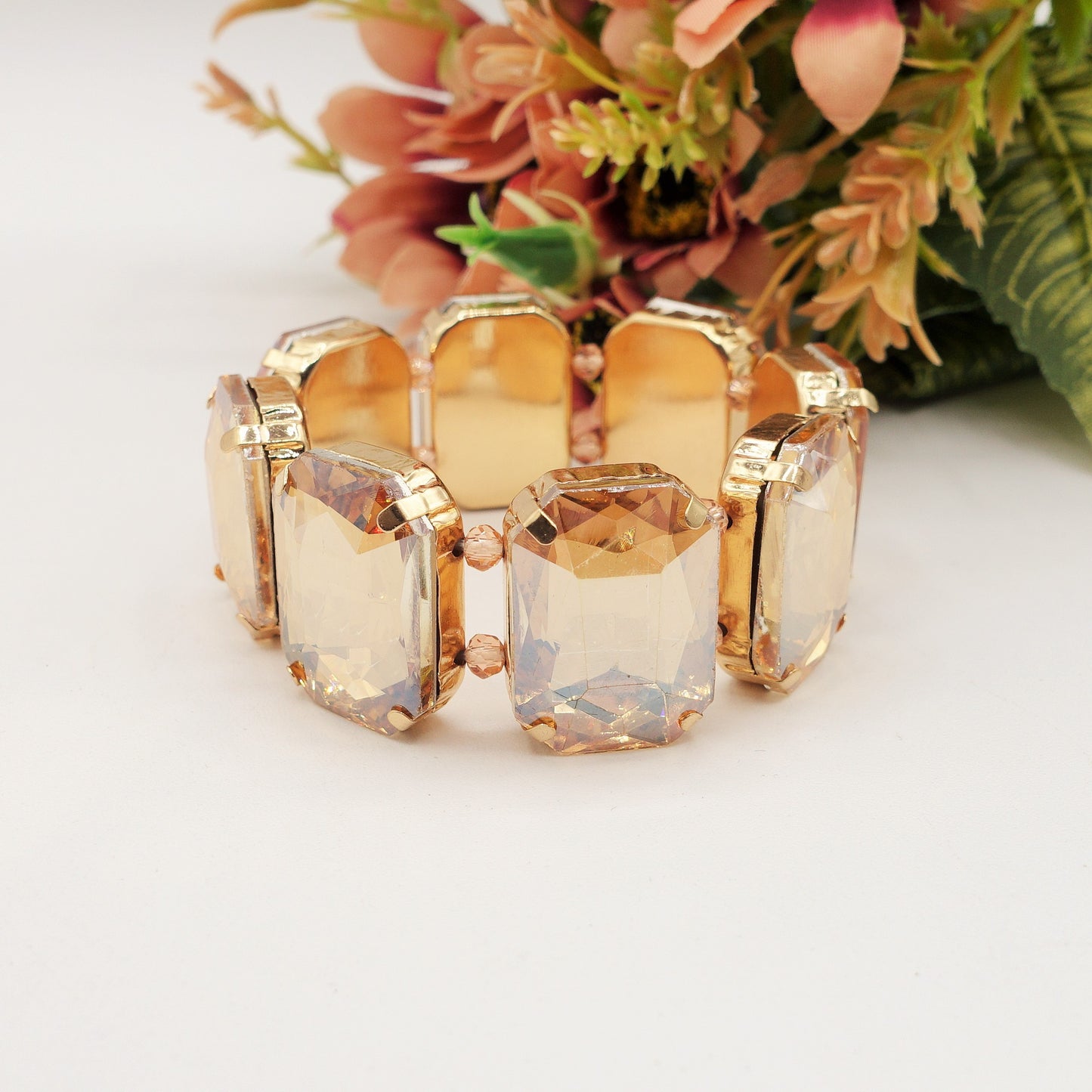 MARGOT LUXE - Bracciale elasticizzato con pietre sfaccettate -luce colection