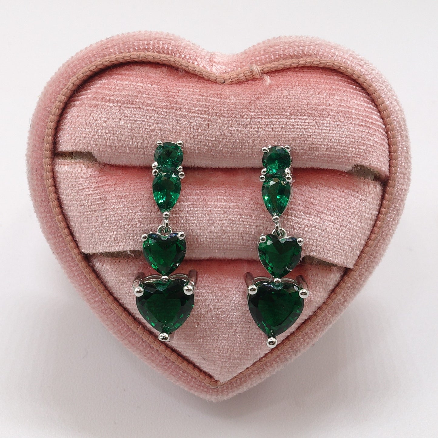 CHERIE - tiny - Orecchini pendenti in cubic zirconia a forma di cuore