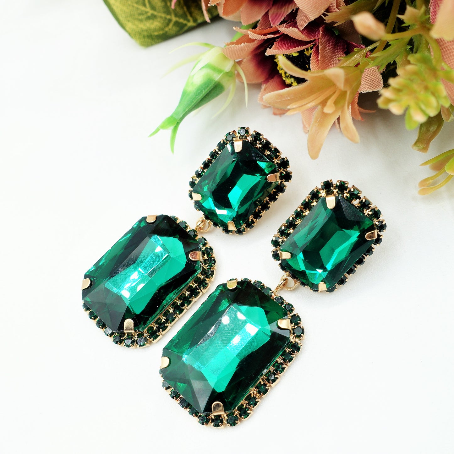 ARIEL  - Orecchini pendenti con pietre sfaccettate e Cubic Zirconia