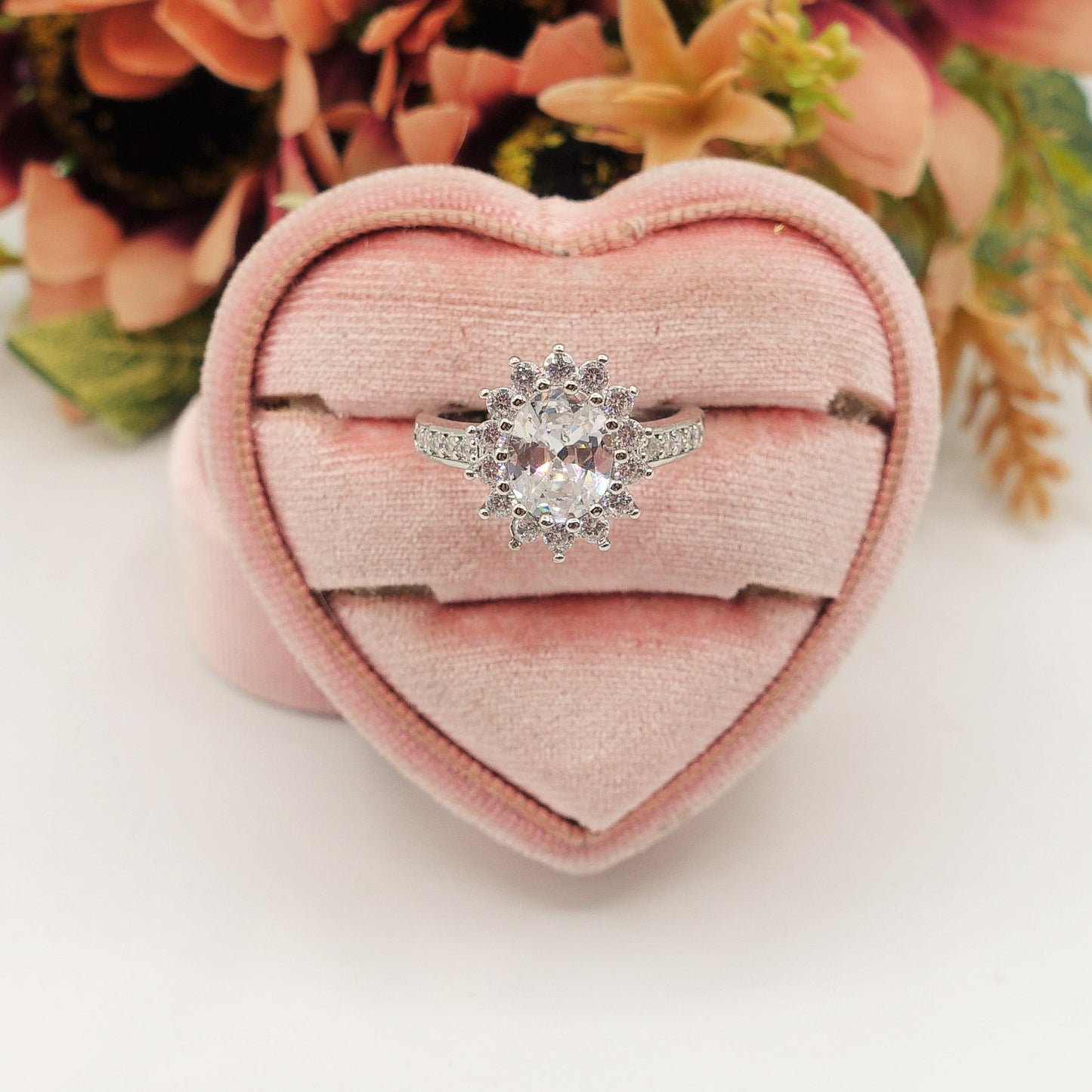 KATE ~ large ~ Anello regolabile con cubic zirconia a forma di OVALE